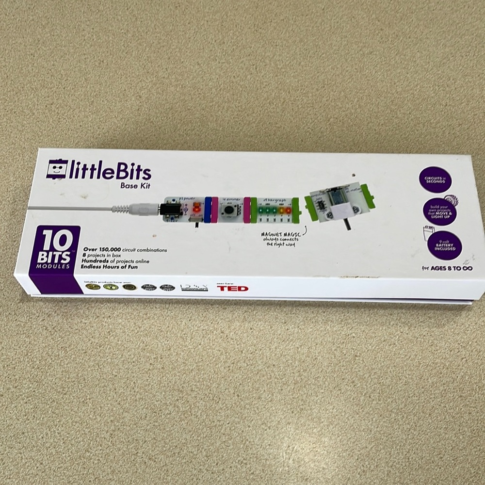 littleBits Base Kit 10 BITS + 5 Extra and Instruction book.
